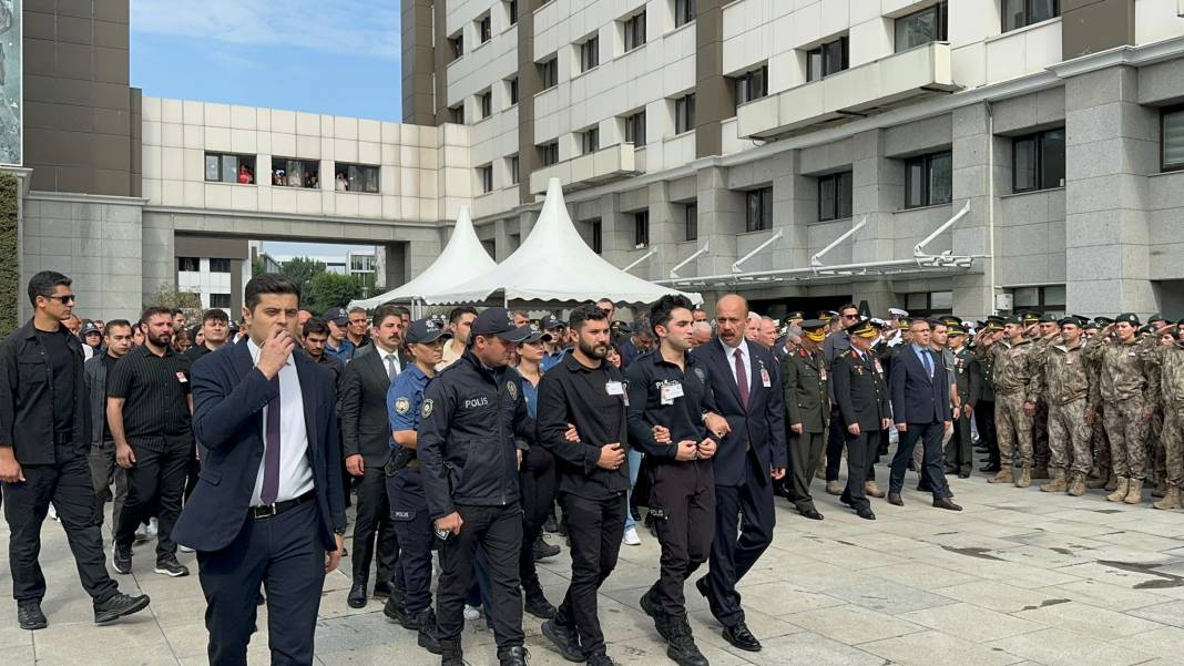 Şehit Polis Şeyda Yılmaz törenle memleketine uğurlandı 7